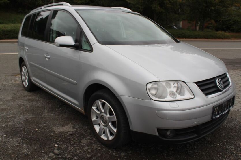 VW Touran 200.725 km 2.999 € Herzberg am Harz 37412