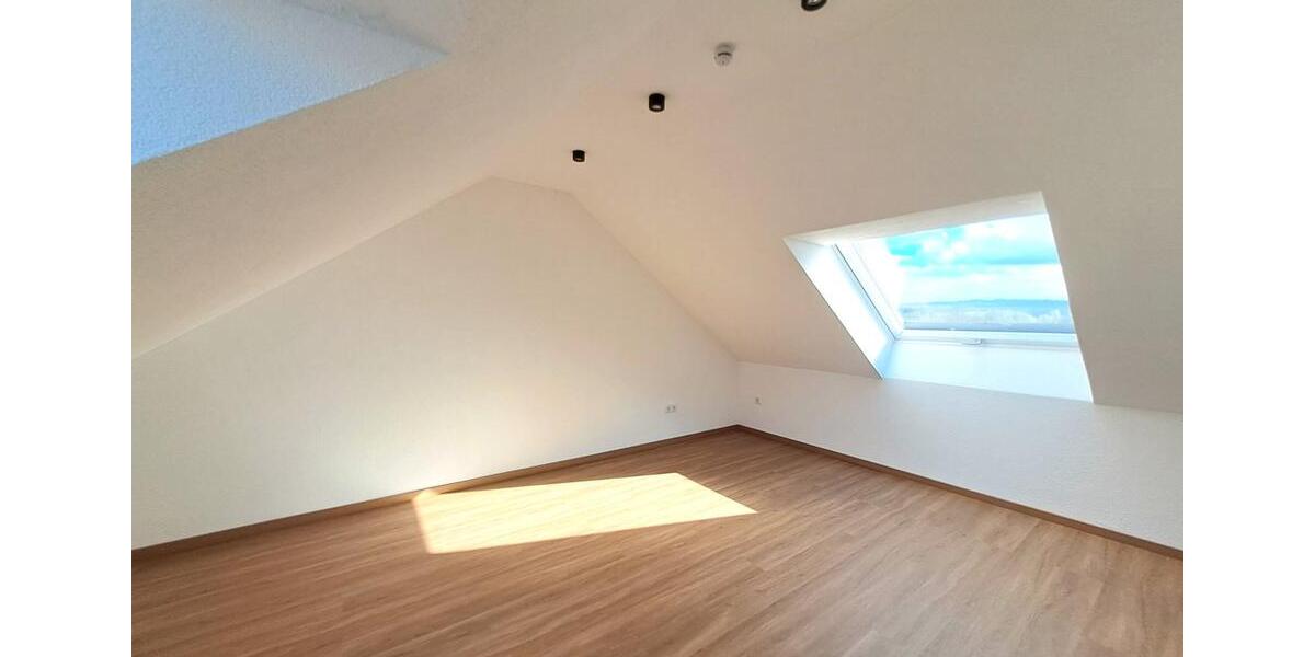 Etagenwohnung Langfurth - 5 Zimmer, 145 m&sup2;, 1.100&euro; | Angebot:26597401