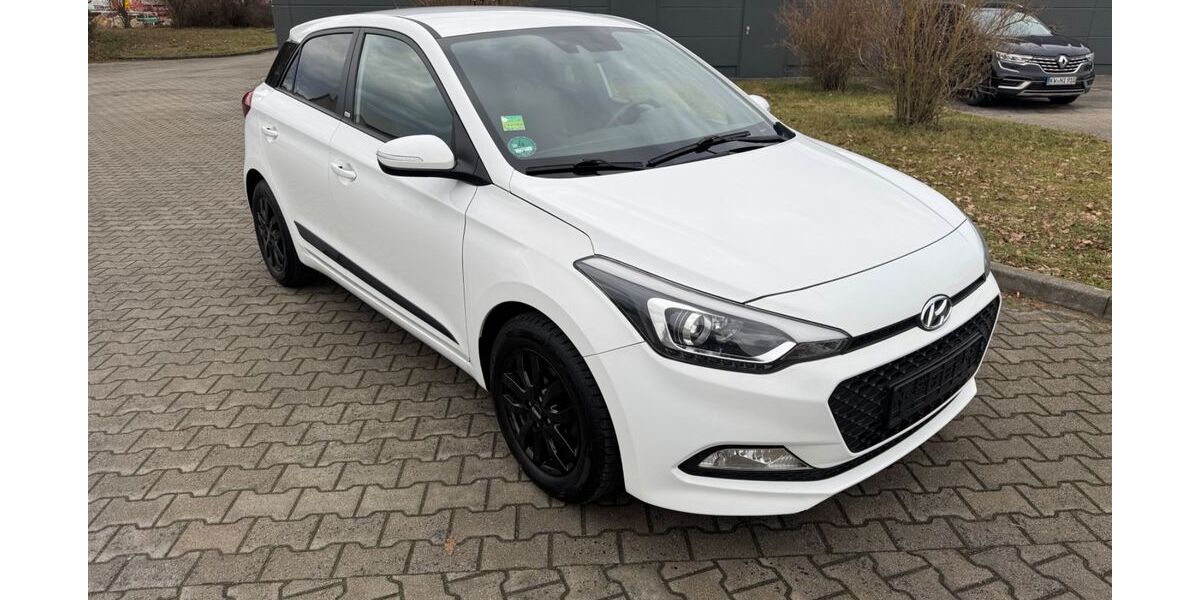 Hyundai i20 84.575 km 8.800 &euro; Mittenwalde 15749
