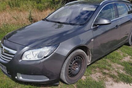 Opel Insignia 276.000 km 1.300 € Aken 06385