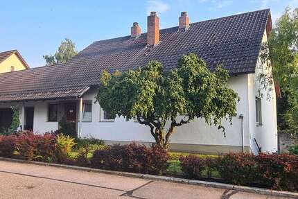 Haus Burglengenfeld - 6 Zimmer, 245 m&sup2;, 455.000&euro; | Angebot:27338125