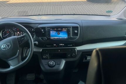 Toyota Proace (Verso) 107.000 km 32.000 &euro; Bad Camberg 65520