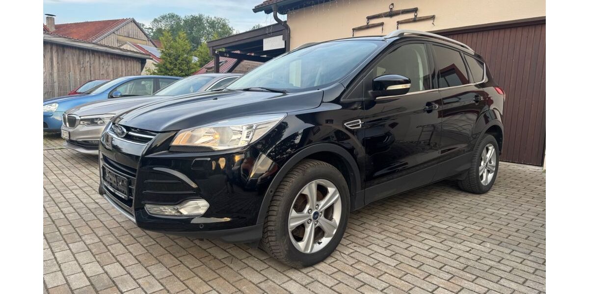 Ford Kuga 116.000 km 8.900 &euro; Apfeldorf 86974