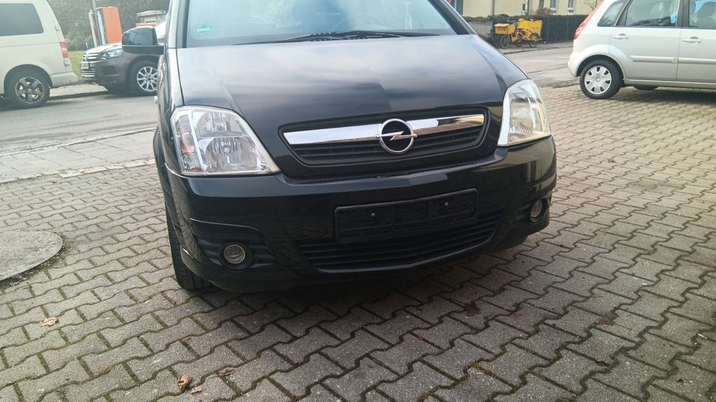 Opel Meriva 117.000 km 2.900 € München 81243
