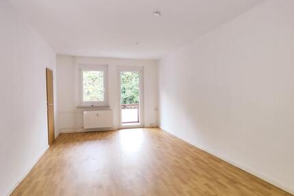 *Großzügige 2-Raumwohnung*Dusche*Balkon*Blick ins Grüne 2 zimmer