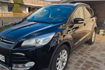 Ford Kuga 236.500 km 7.100 &euro; Pilsting 94431