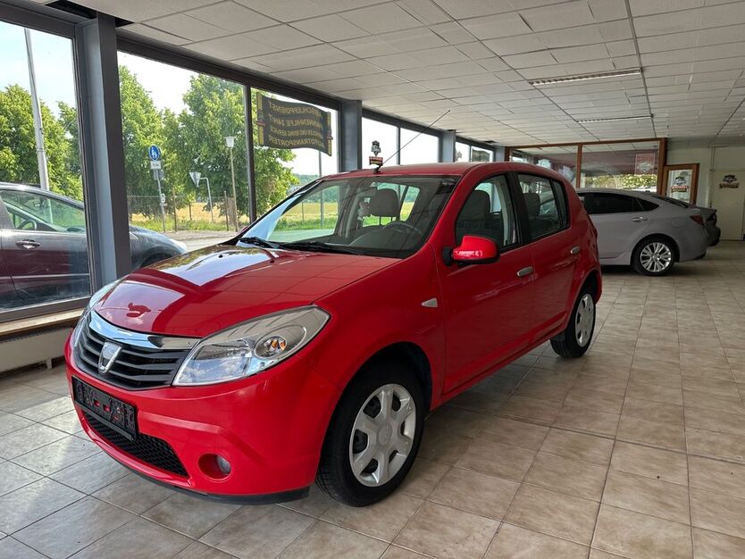 Dacia Sandero 82.000 km 3.499 € Rositz 04617