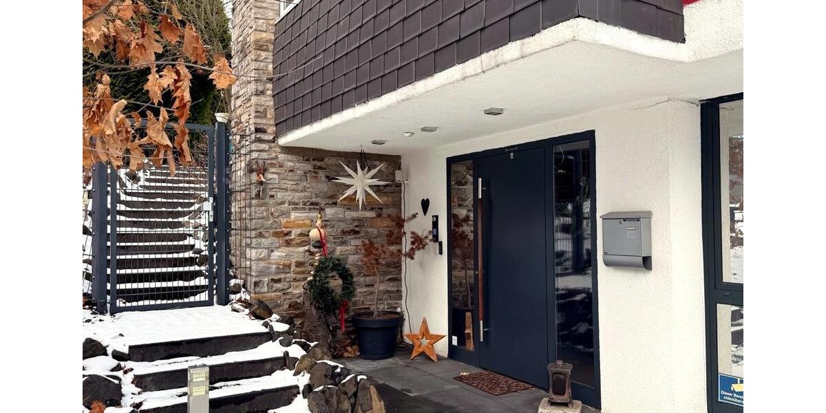 Bungalow Ransbach-Baumbach Baumbach - 9 Zimmer, 130 m&sup2;, 1.650&euro; | Angebot:24393762