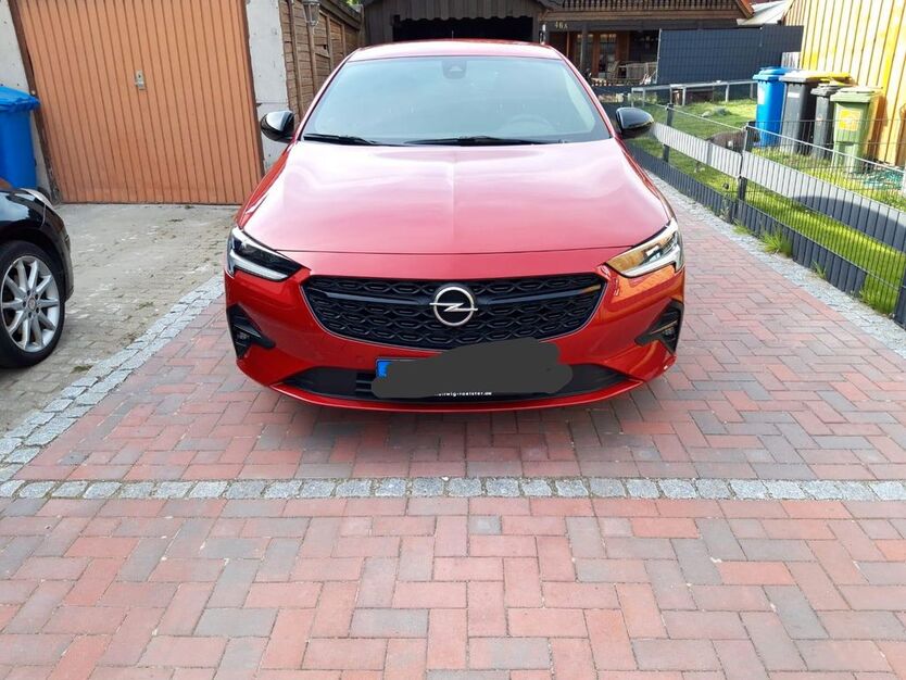Opel Insignia 26.500 km 23.890 € Neufeld 25724