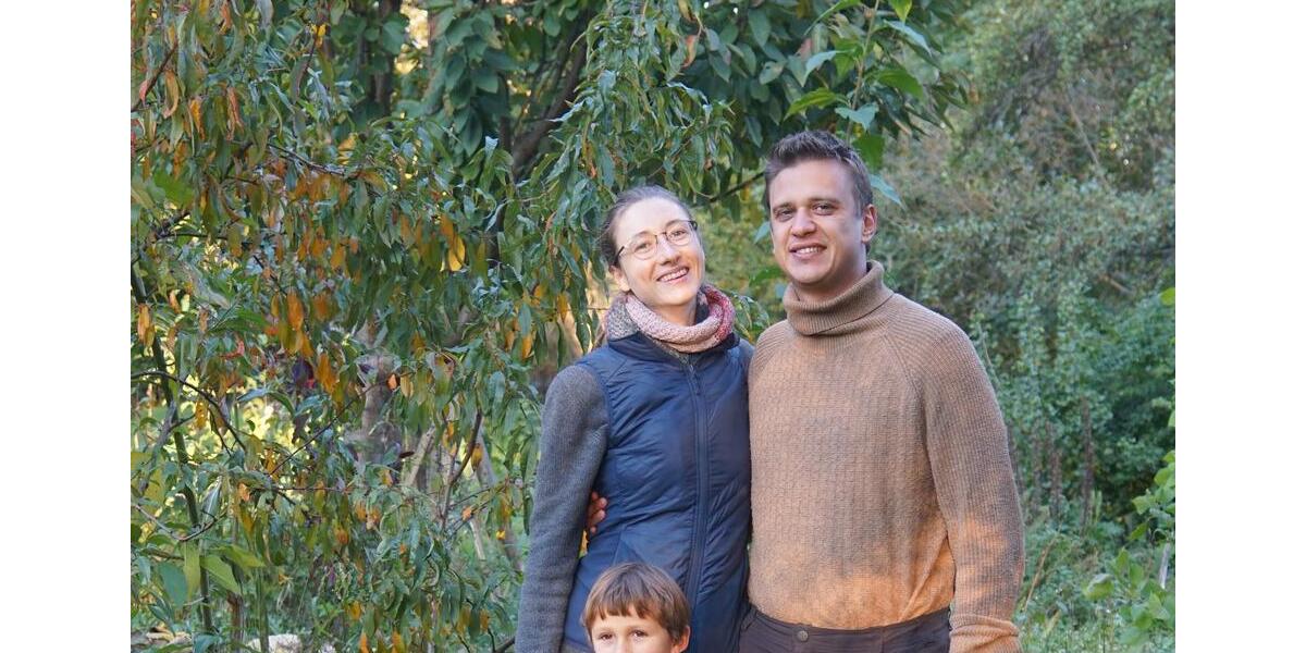 Mathematikerin, Lehramtsstudent Latein&Theologie mit Kind 2 zimmer