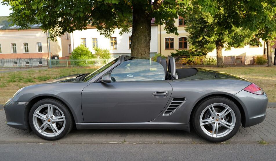 Porsche Boxster 105.410 km 31.500 € Berlin 13355