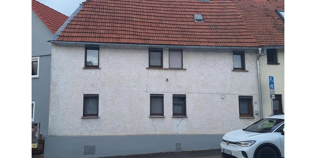 Doppelhaushälfte Hüttenberg - 9 Zimmer, 140 m&sup2;, 200.000&euro; | Angebot:26415348