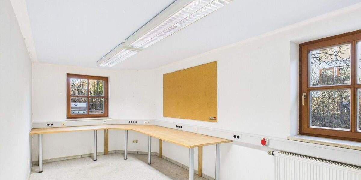 Einfamilienhaus Stegaurach / Debring Debring - 9 Zimmer, 287 m&sup2;, 695.000&euro; | Angebot:25696984