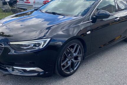 Opel Insignia 111.000 km 9.900 &euro; Nürnberg 90431