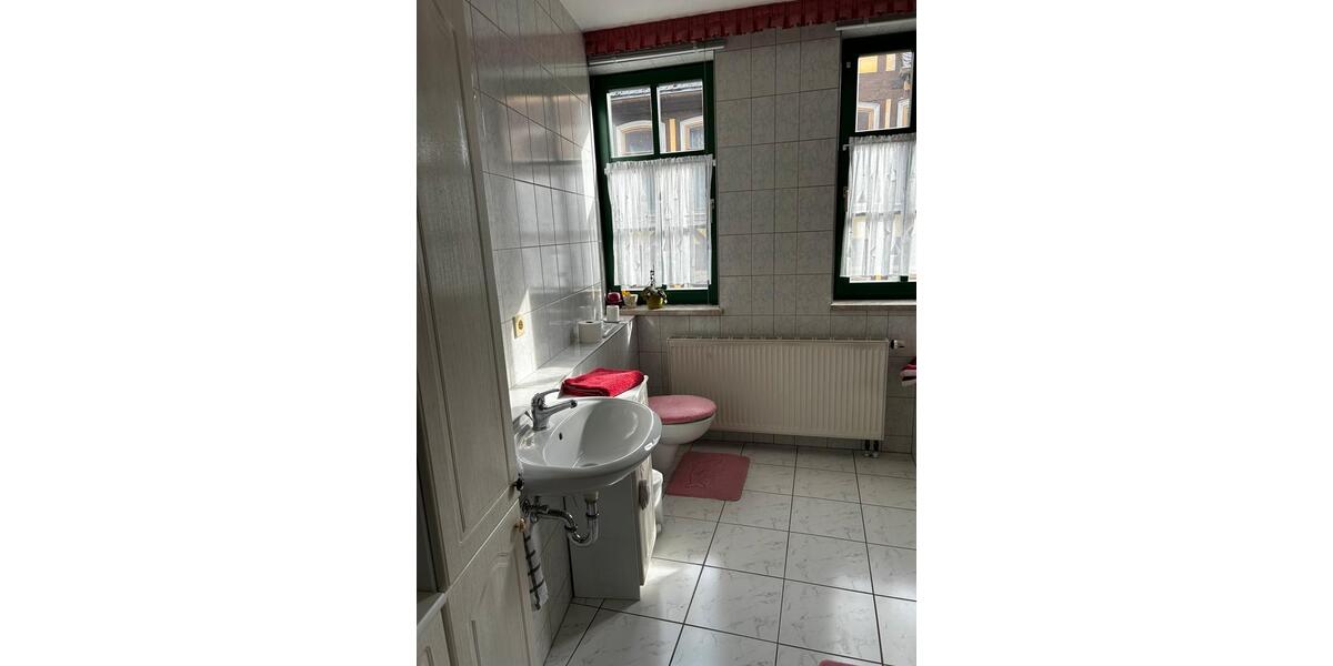Etagenwohnung Schmalkalden - 3 Zimmer, 80 m&sup2;, 84.000&euro; | Angebot:26286411