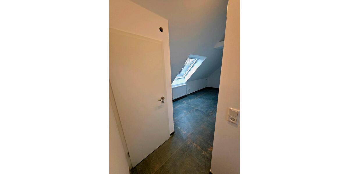 Hochwertige Dachgeschosswohnung in Kaarst Erstbezug 1 zimmer
