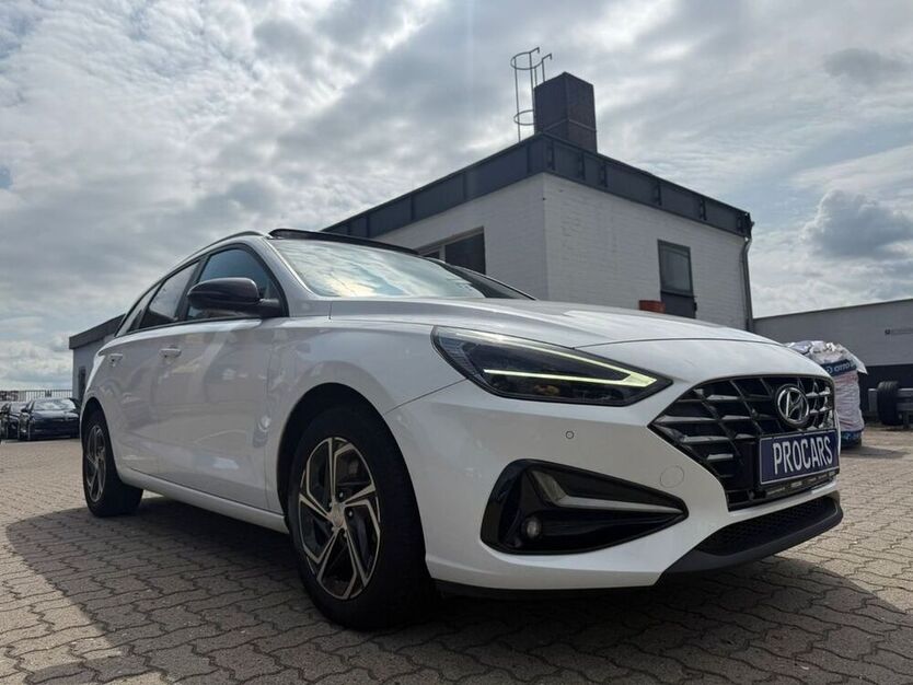 i30
