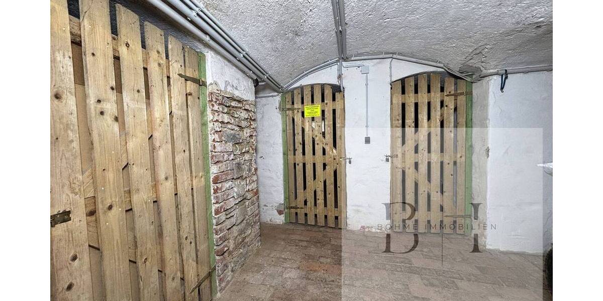 Etagenwohnung Gera Innenstadt - 3 Zimmer, 105 m&sup2;, 89.000&euro; | Angebot:26804301