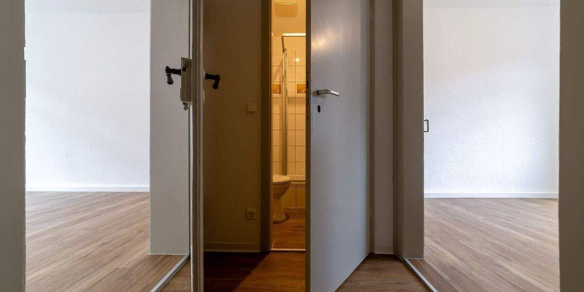 Eine süße kleine neu renovierte Wohnung! Ein Monat kaltmietfrei 2 zimmer