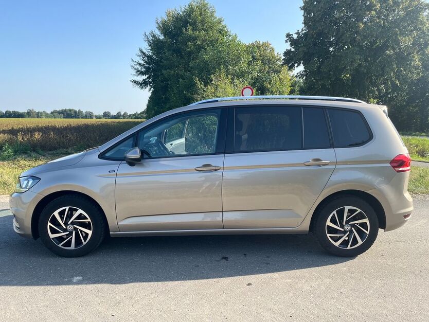 VW Touran 83.500 km 17.300 € Wolfsburg 38448