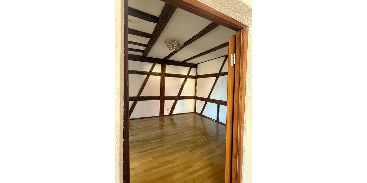 Etagenwohnung Markgröningen - 3 Zimmer, 105 m&sup2;, 1.150&euro; | Angebot:26004487