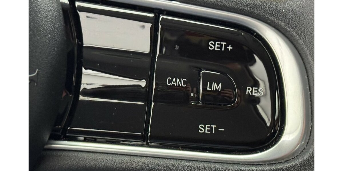 Fiat 500e Action CarPlay Android Automatik 1.Hand 18.400 km 13.490 &euro; Lich 35423