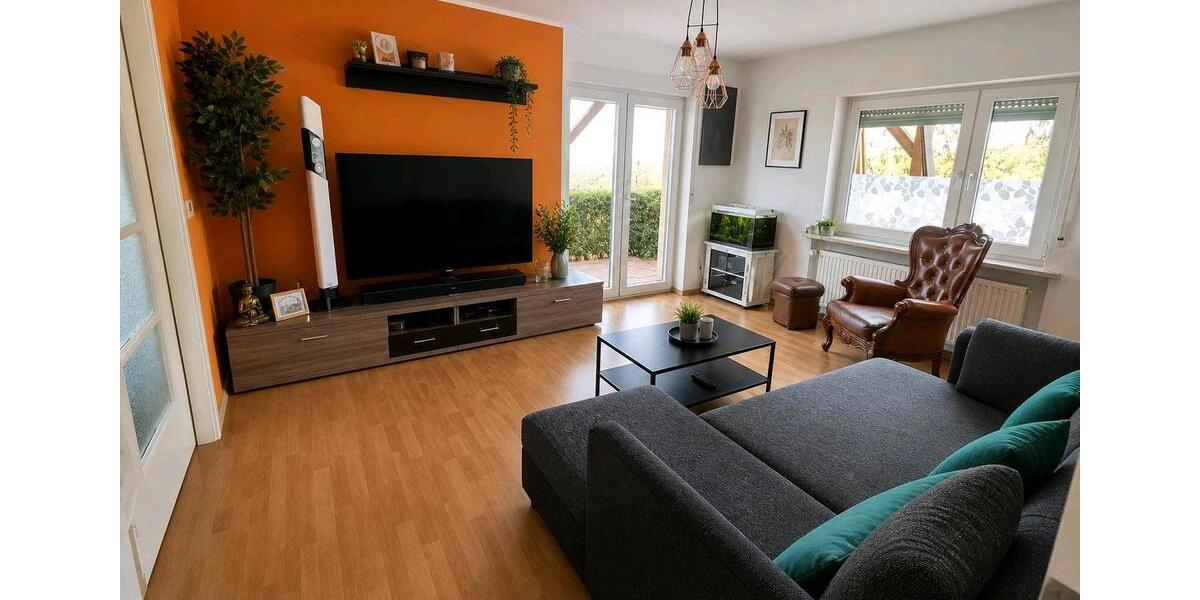 Erdgeschoßwohnung Sonneberg - 4 Zimmer, 101 m&sup2;, 900&euro; | Angebot:26396262