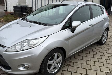 Ford Fiesta 149.000 km 3.890 &euro; ERTINGEN 88521