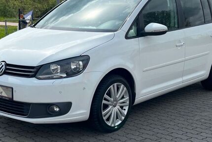 VW Touran 160.300 km 10.999 &euro; Schkopau 06258