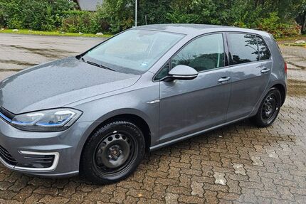 VW Golf 120.000 km 13.700 &euro; Schleswig 24837