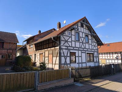 CHARMANTE LAGE MIT HANDWERKLICHEN POTENZIAL - Zweifamilienhaus Römhild | Angebot:26764074