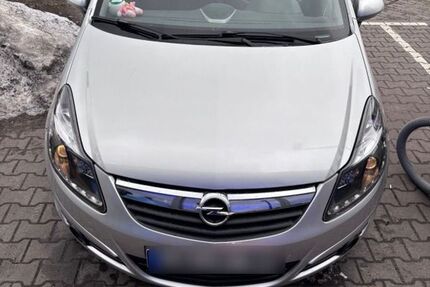 Opel Corsa 128.000 km 2.500 &euro; Eisenhüttenstadt 15890