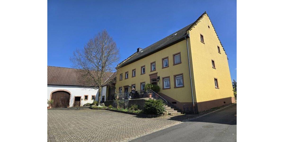 Einfamilienhaus Bitburg / Masholder Masholder - 8 Zimmer, 260 m&sup2;, 595.000&euro; | Angebot:25699931