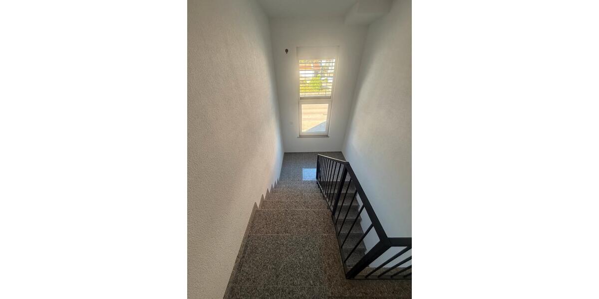 Dachgeschoßwohnung Villingen-Schwenningen Schwenningen - 2 Zimmer, 60 m&sup2;, 800&euro; | Angebot:26346908