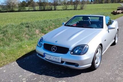 Mercedes-Benz SLK 200 208.122 km 3.990 &euro; Kohlberg 92702