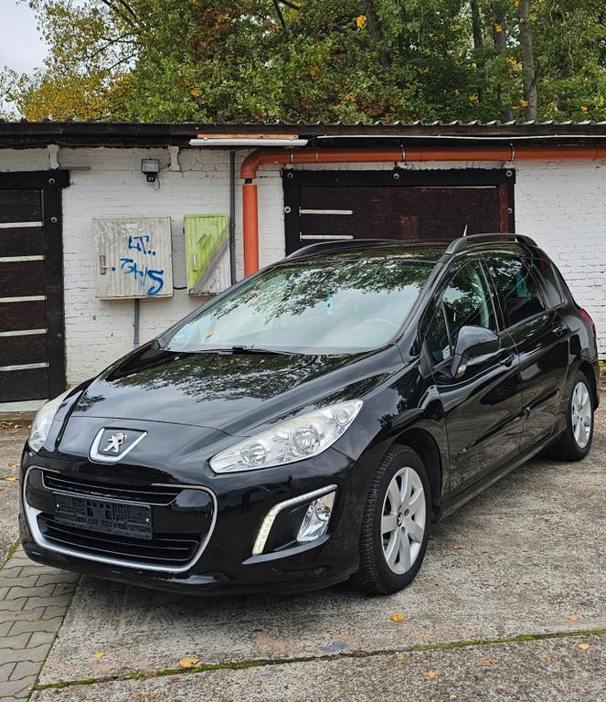 Peugeot 308 191.000 km 2.800 € Berlin 10247