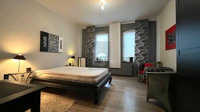 MASSIVES HAUS MIT WERKSTATT UND STELLFLÄCHEN - Mehrfamilienhaus, Wohnhaus Bassum | Angebot:26437098