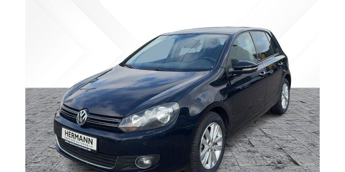 VW Golf 125.901 km 6.687 &euro; Höxter 37671