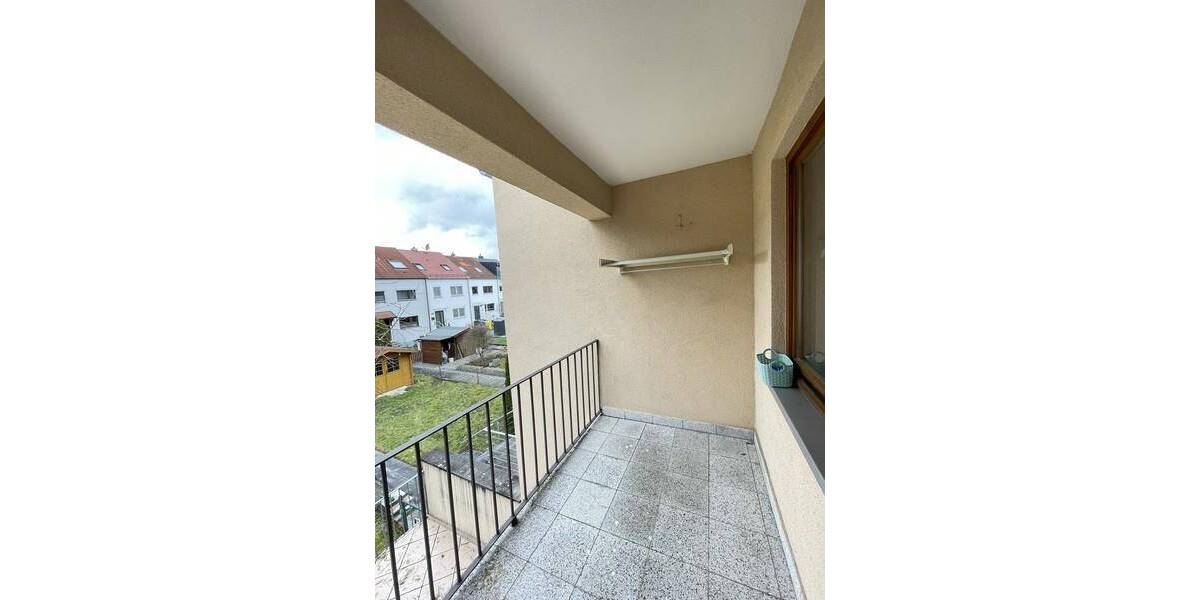 Ihr neues Zuhause? Reihenmittelhaus in Naturnähe auf einem Erbpacht-Grundstück in Fürth-Oberfürberg 5 zimmer