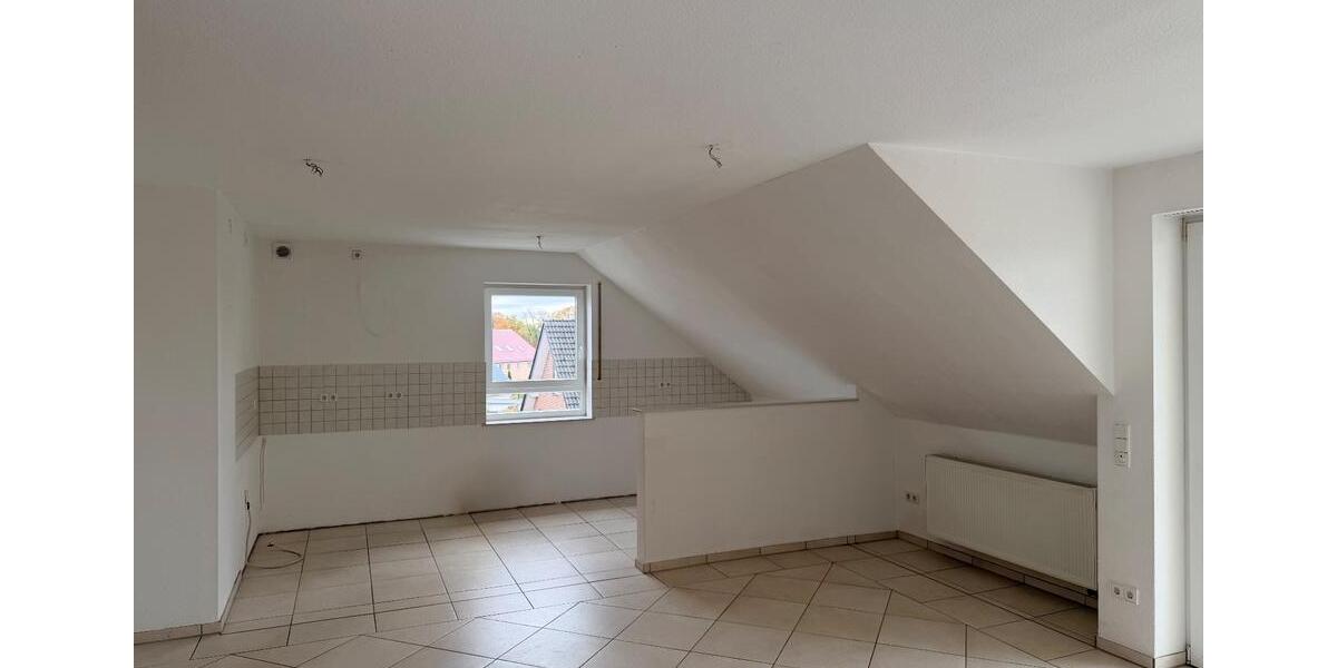 Dachgeschoßwohnung Schloß Holte-Stukenbrock Stukenbrock - 3 Zimmer, 82 m&sup2;, 249.000&euro; | Angebot:23190968