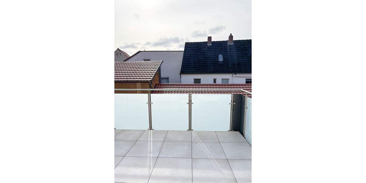 Etagenwohnung Estenfeld - 3 Zimmer, 112 m&sup2;, 1.345&euro; | Angebot:25469653