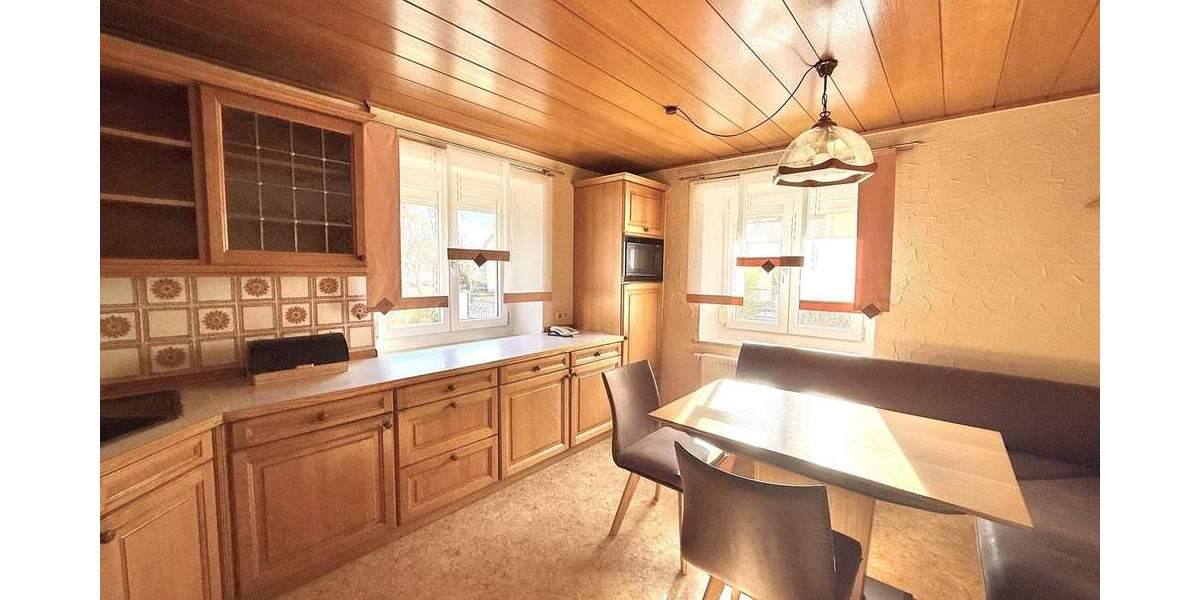 Einfamilienhaus Eslarn - 7 Zimmer, 151 m&sup2;, 180.000&euro; | Angebot:23824889