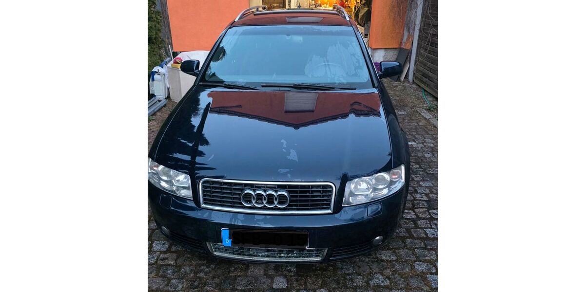 Audi A4 390.000 km 2.800 &euro; Hosena 01996