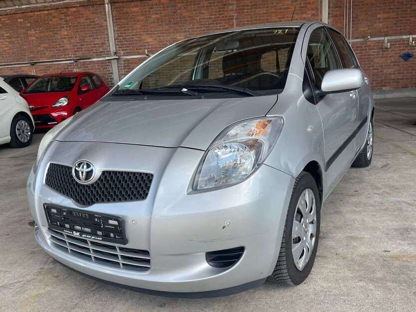 Toyota Yaris 147.660 km 4.999 € Herbolzheim 79336