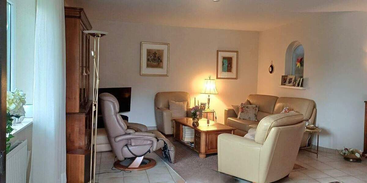 Mehrfamilienhaus, Wohnhaus Homburg Erbach - 5 Zimmer, 175 m&sup2;, 475.000&euro; | Angebot:25799115