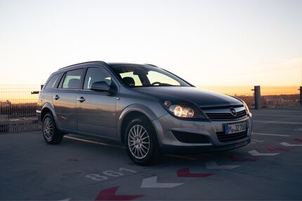 Opel Astra 242.000 km 3.333 &euro; München 80339