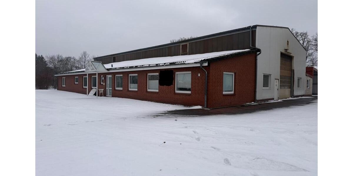Gewerbehalle Produktions-Lagerhalle mit Büro zimmer