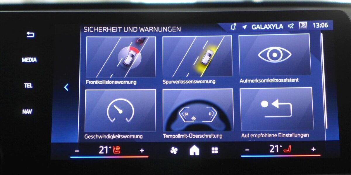 BMW X1 23d xDrive x-Line AHK,360°,HUD,Leder 38.900 km 36.590 &euro; Landshut 84030