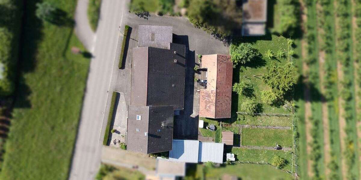 Einfamilienhaus Bühl - 7 Zimmer, 200 m&sup2;, 800.000&euro; | Angebot:26610533
