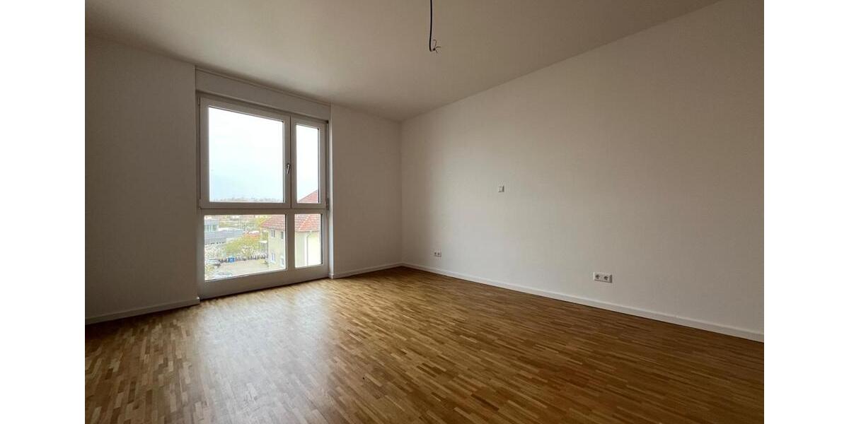 Etagenwohnung Bad Friedrichshall - 4 Zimmer, 136 m&sup2;, 1.916&euro; | Angebot:26068585